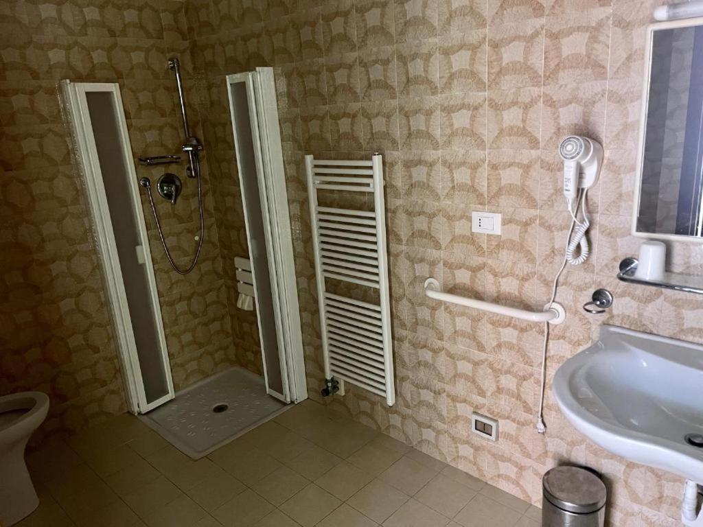 Hotel & Residence Stella Maris ピエトラ・リーグレ エクステリア 写真